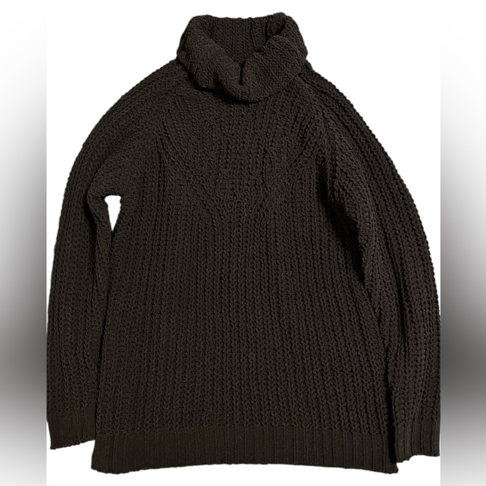 Women’s Turtleneck | Small